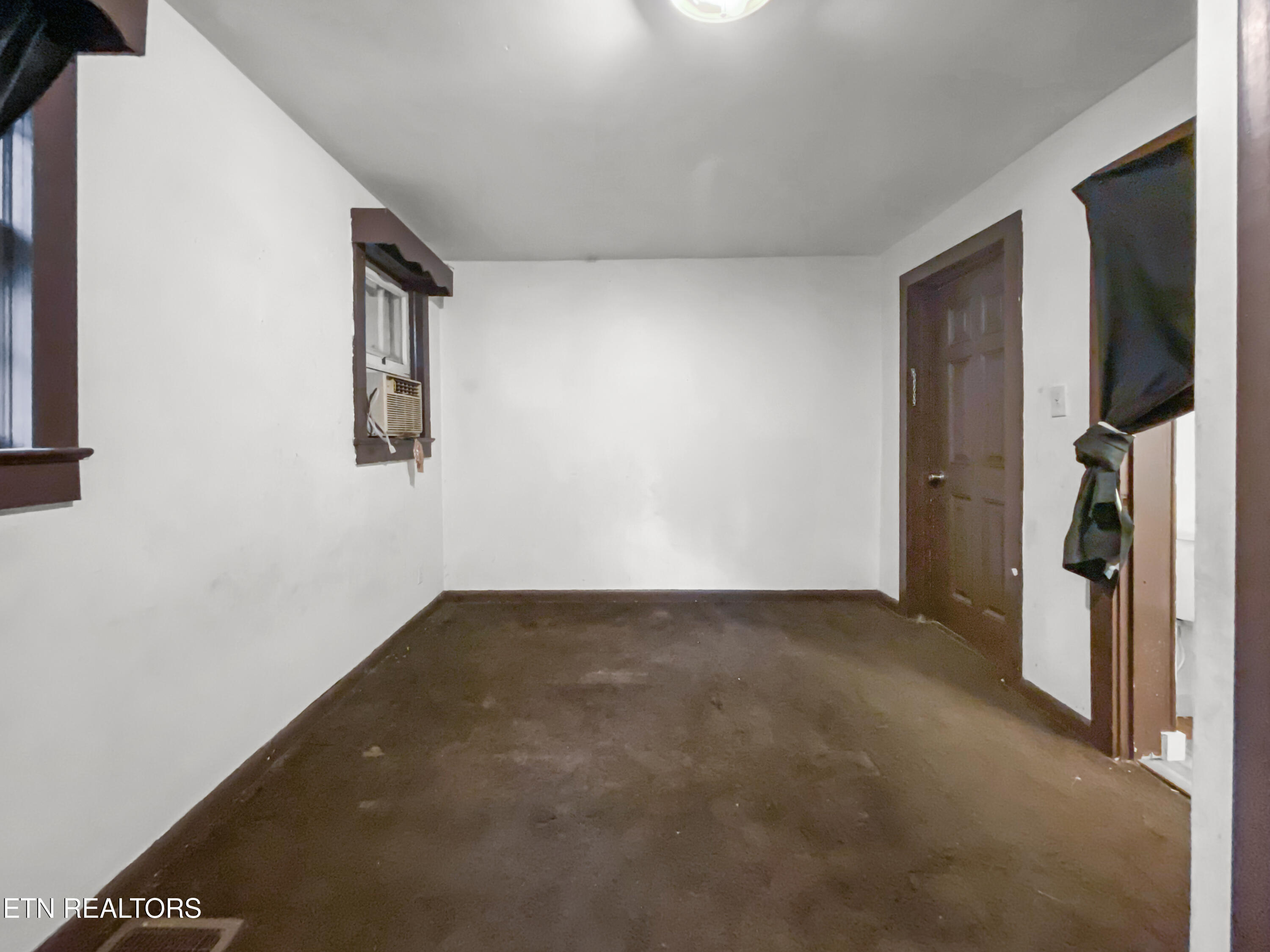 503 E Prospect St, LaFollette