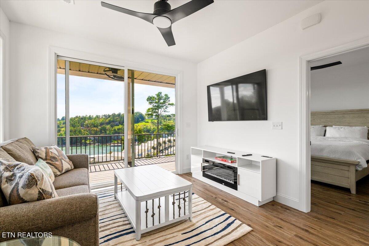 150 E Harbor View Lane, LaFollette