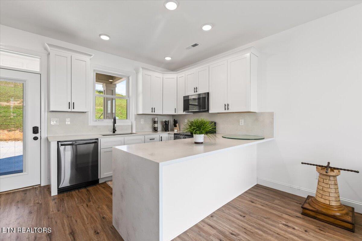 150 E Harbor View Lane, LaFollette