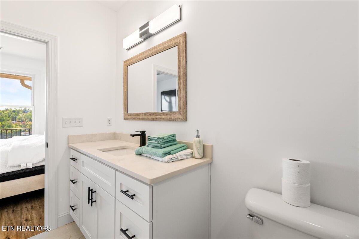 150 E Harbor View Lane, LaFollette