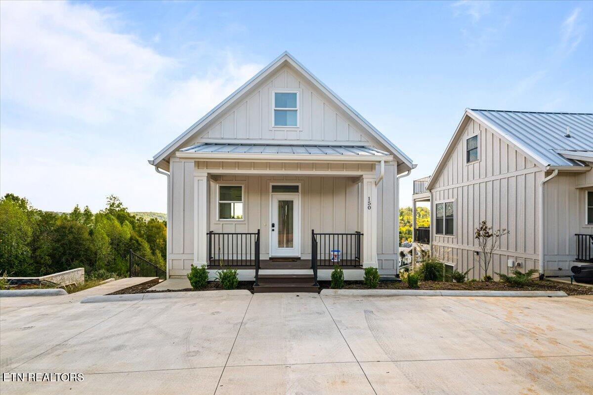 150 E Harbor View Lane, LaFollette