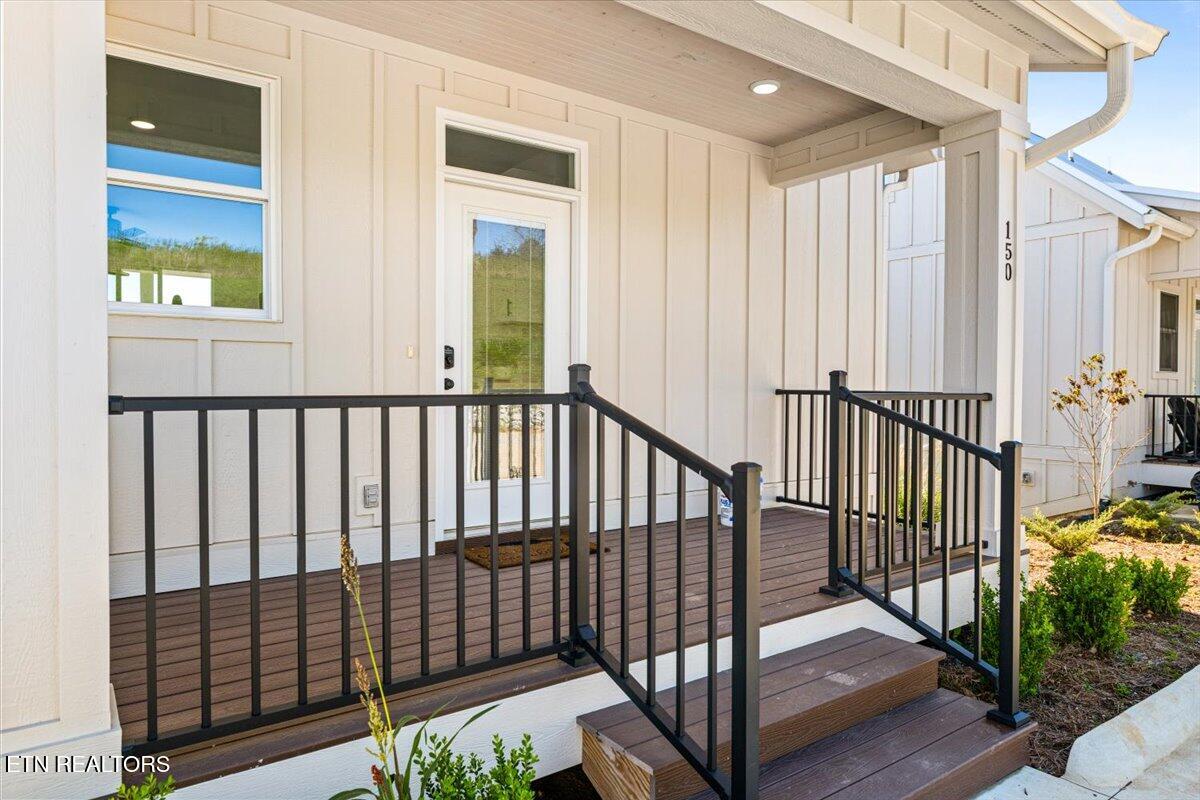 150 E Harbor View Lane, LaFollette