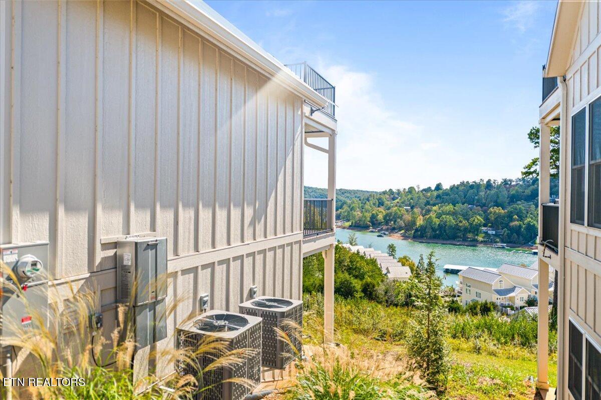 150 E Harbor View Lane, LaFollette