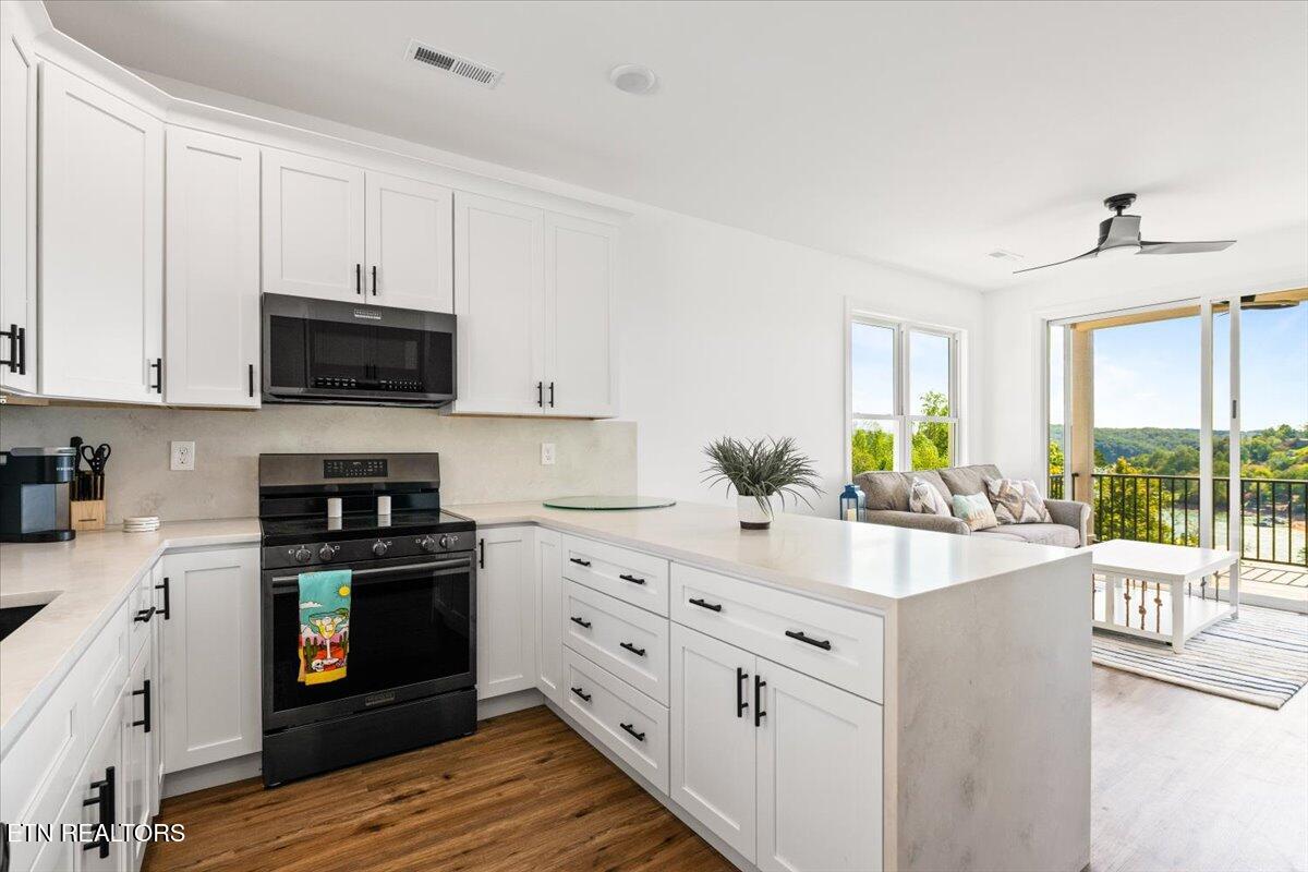 150 E Harbor View Lane, LaFollette