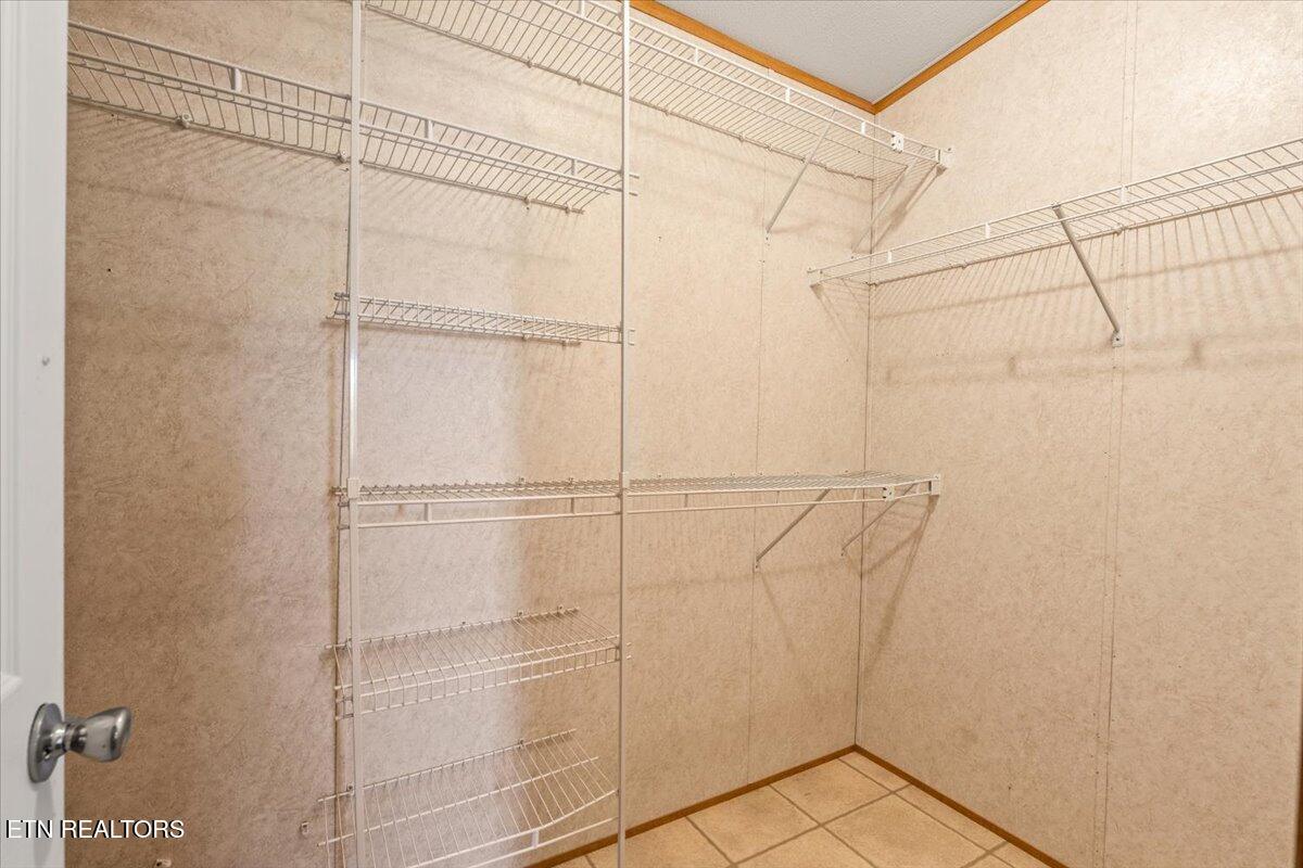 114 Myrtle Vinsant Lane, Jacksboro