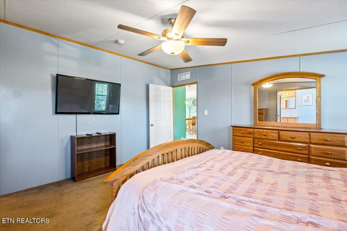 114 Myrtle Vinsant Lane, Jacksboro