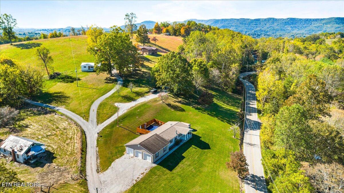 114 Myrtle Vinsant Lane, Jacksboro