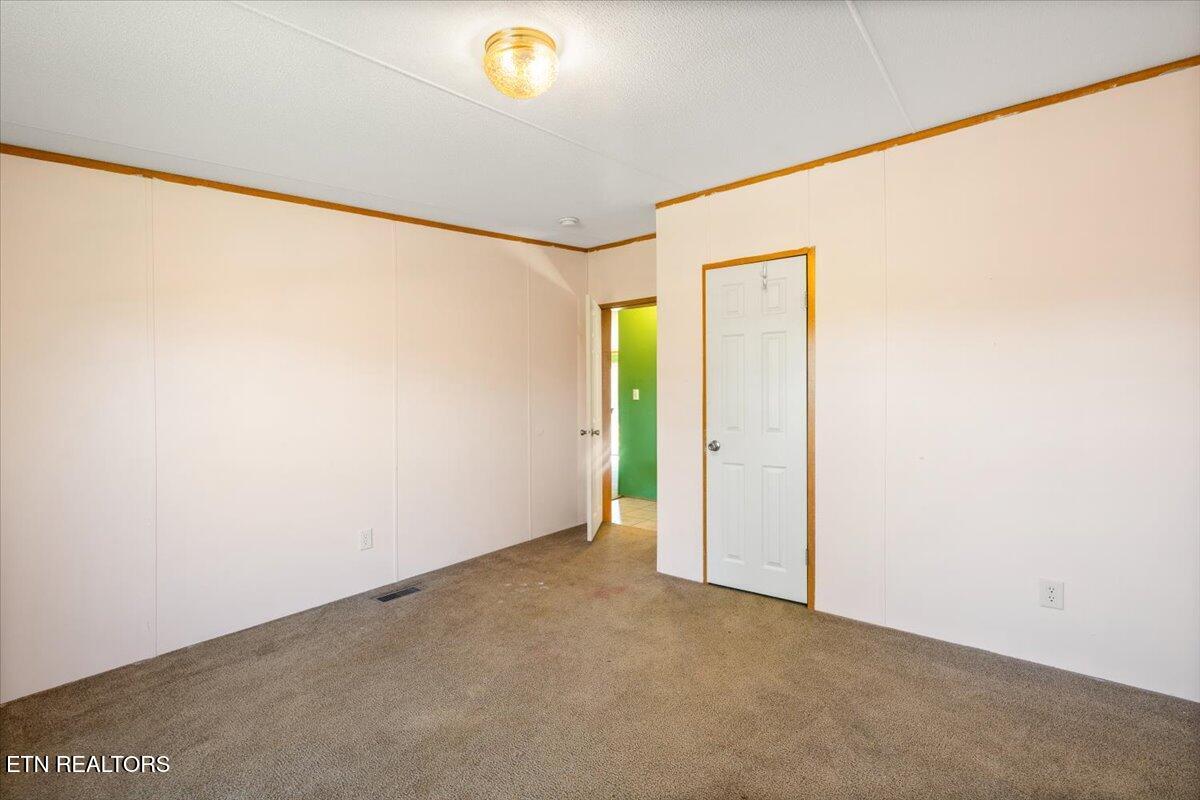 114 Myrtle Vinsant Lane, Jacksboro