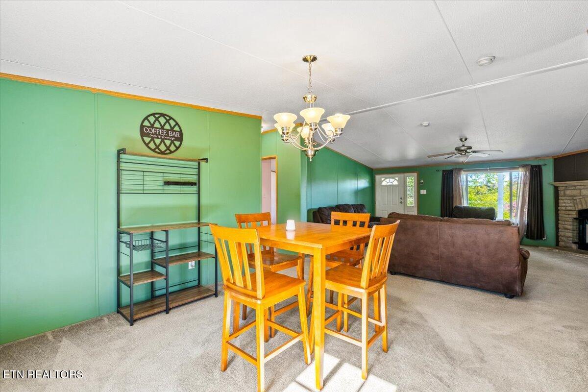 114 Myrtle Vinsant Lane, Jacksboro