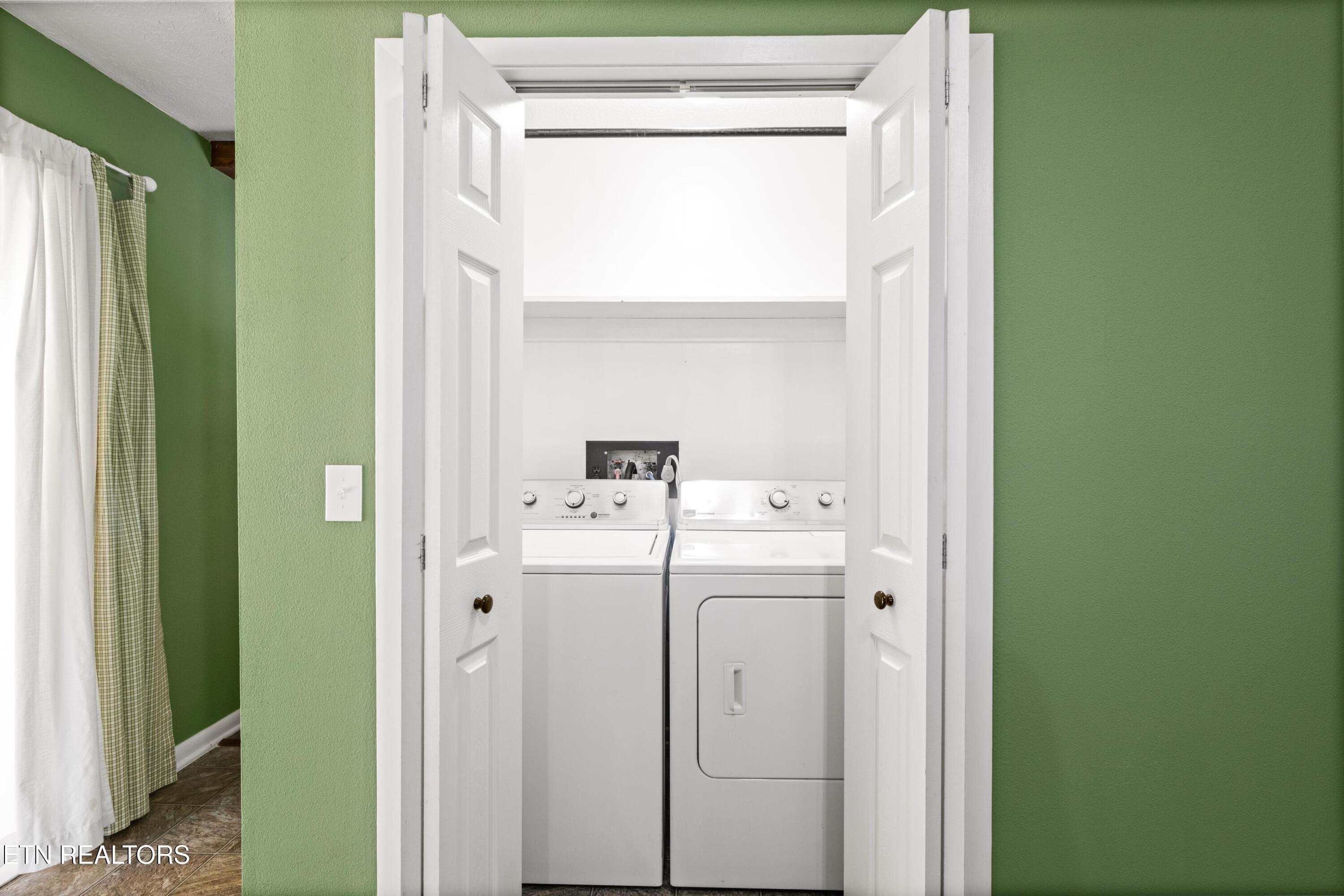 130 Pike Lane, Caryville