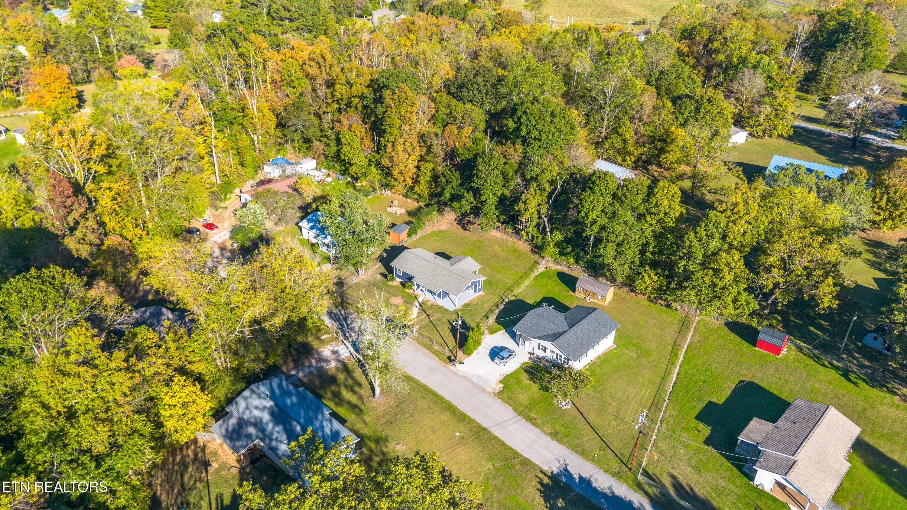 130 Pike Lane, Caryville