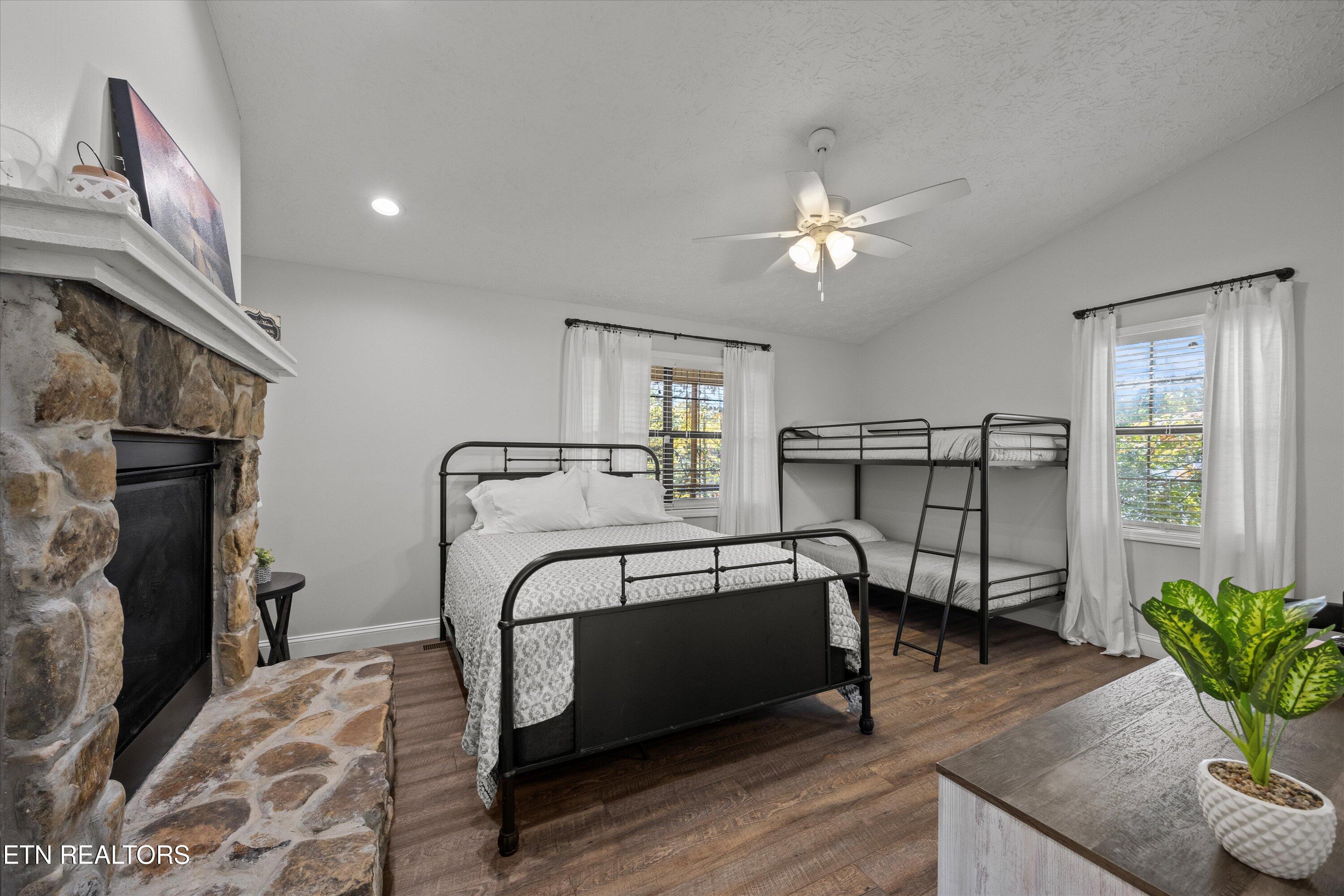 1305 Cove Pointe Rd, LaFollette