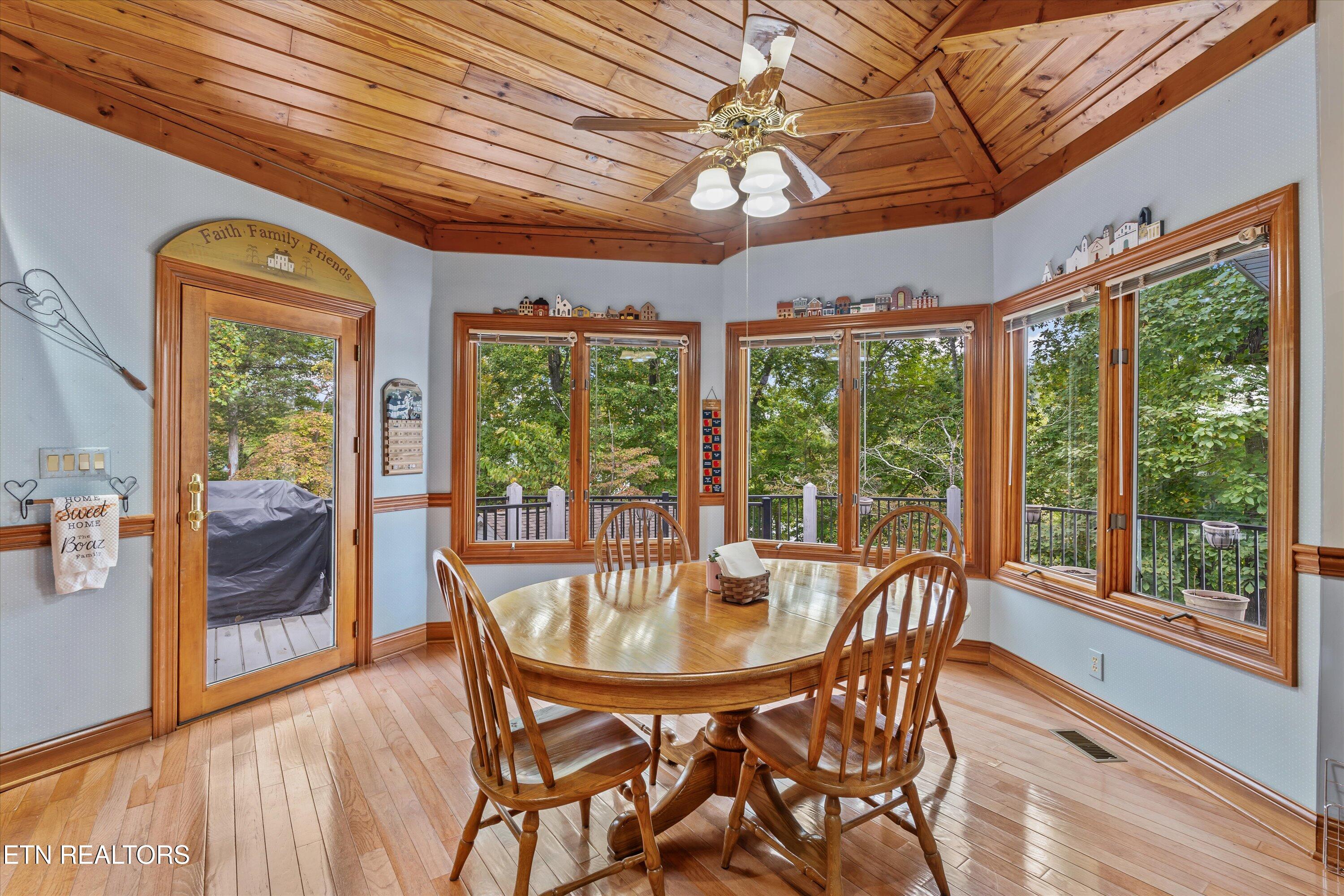 489 Fox Lake Lane, LaFollette