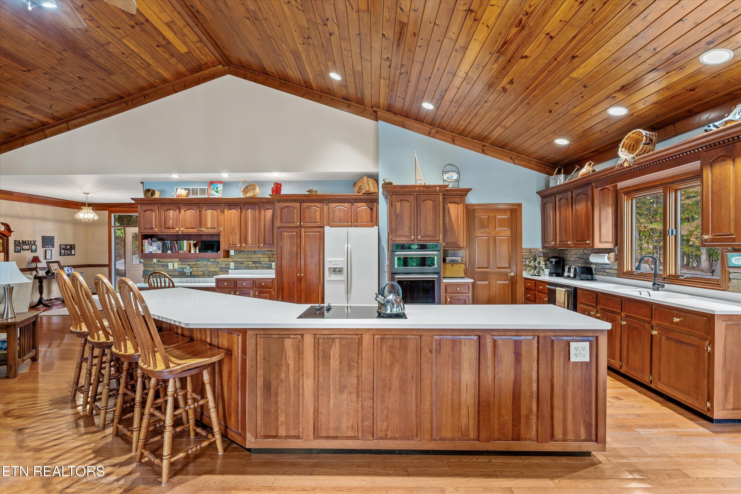 489 Fox Lake Lane, LaFollette