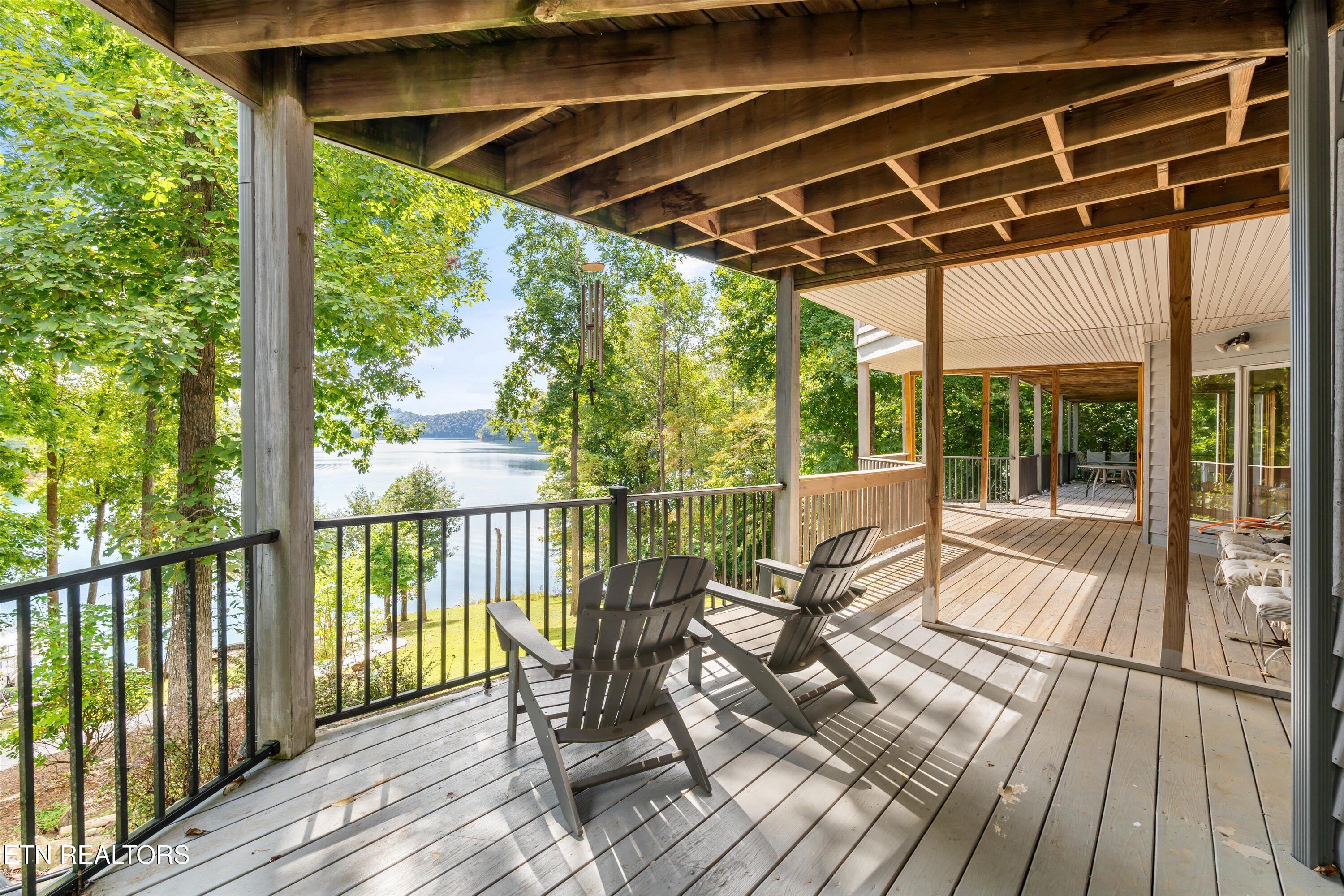 489 Fox Lake Lane, LaFollette