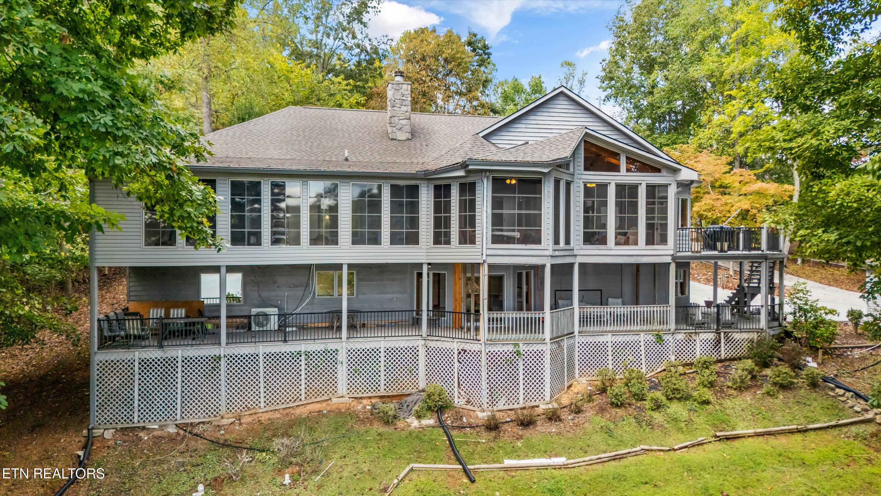 489 Fox Lake Lane, LaFollette