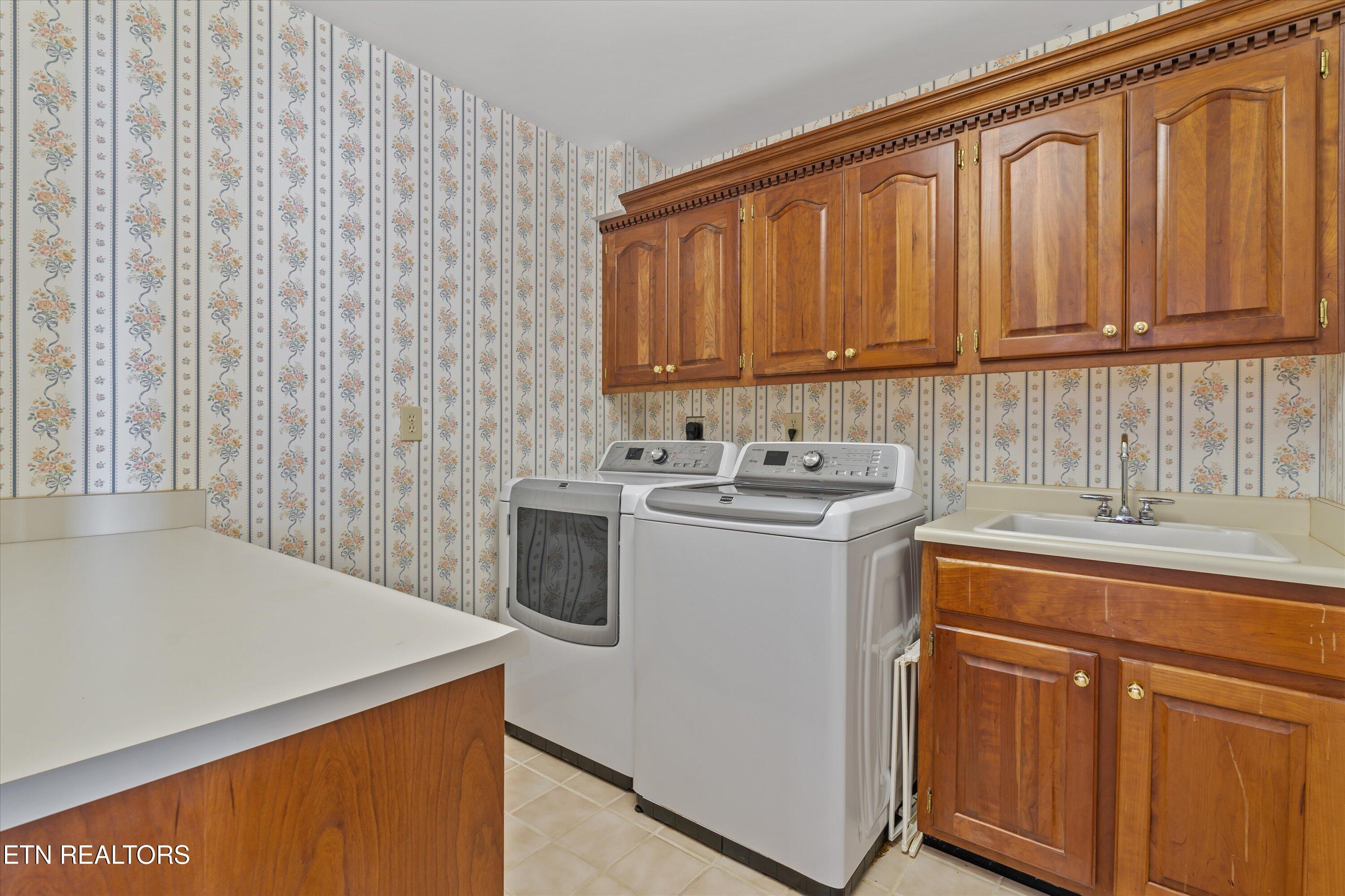 489 Fox Lake Lane, LaFollette