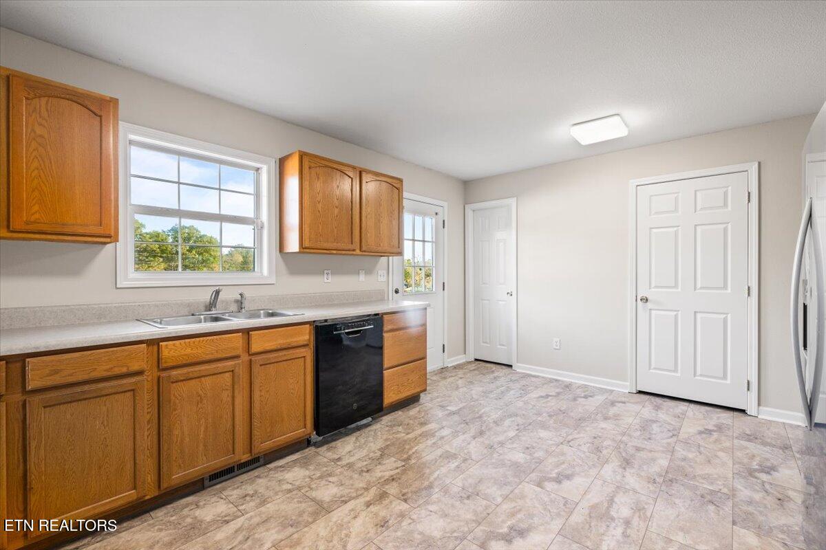 115 Sam William Lane