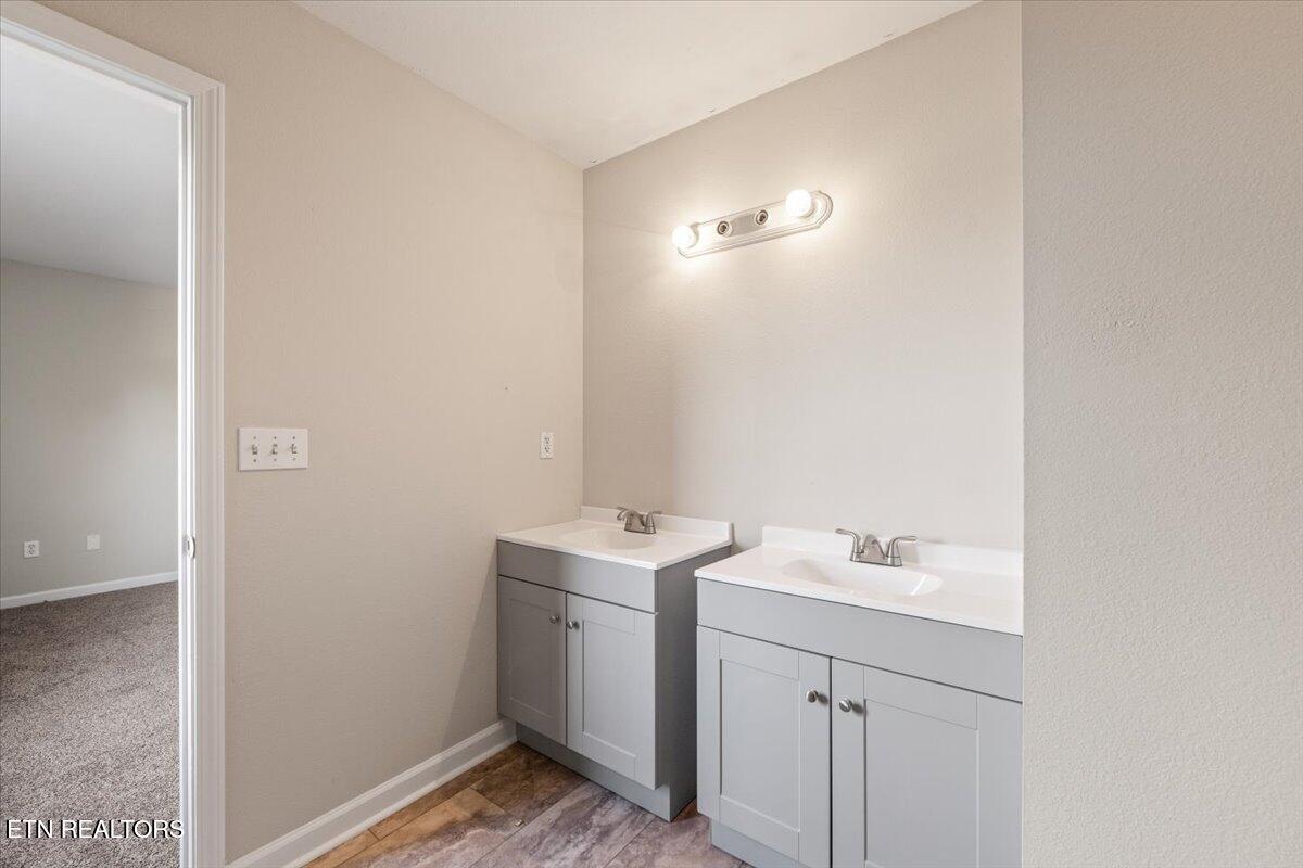 115 Sam William Lane