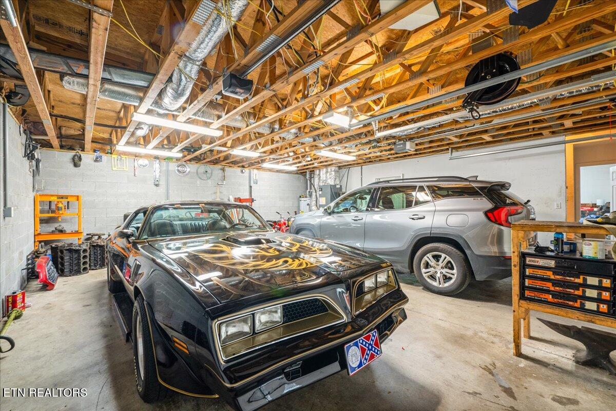 115 Sam William Lane