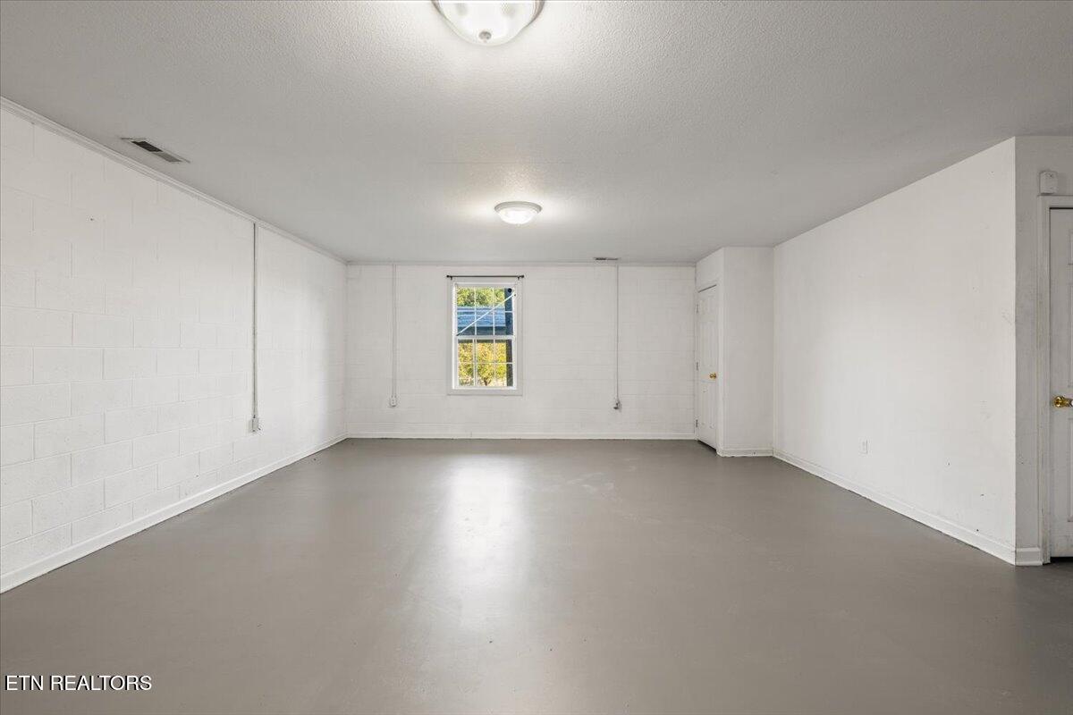 115 Sam William Lane