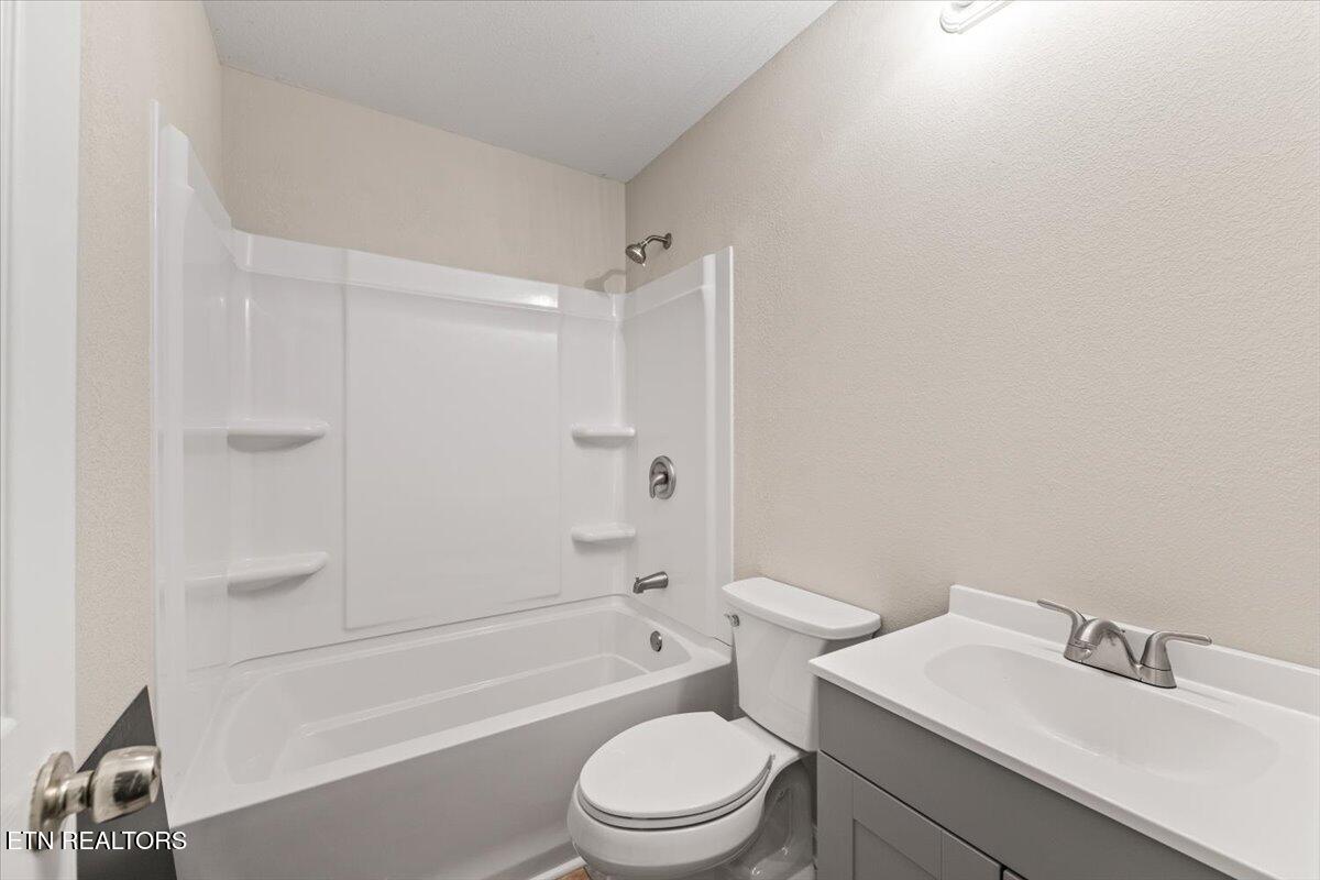 115 Sam William Lane