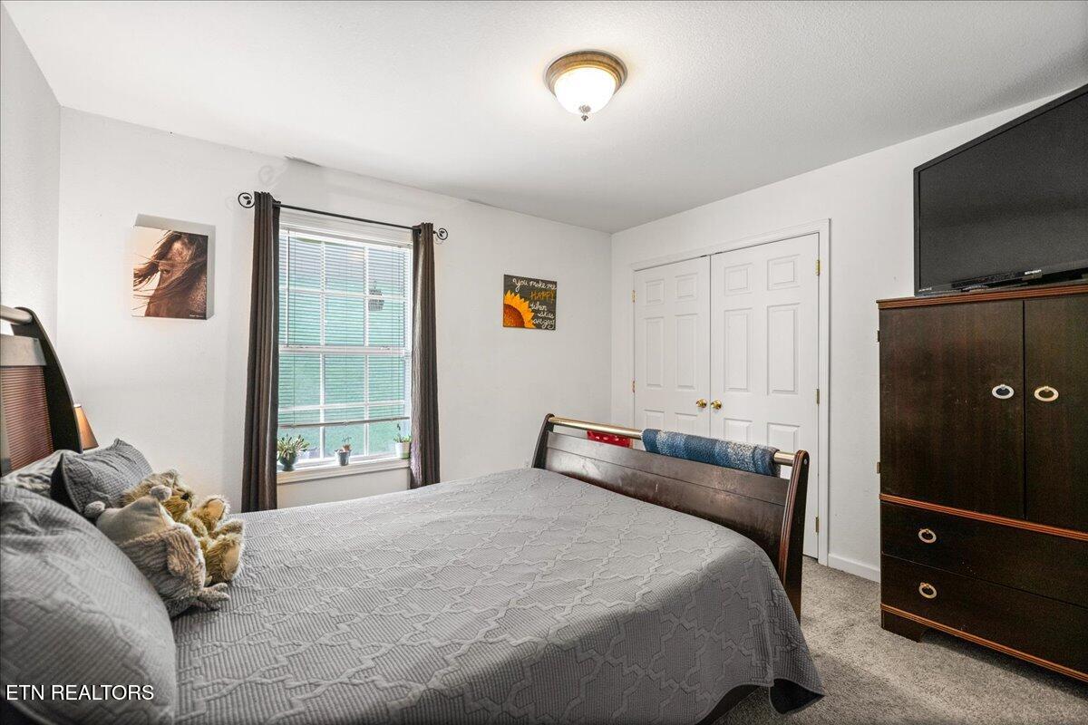 115 Sam William Lane