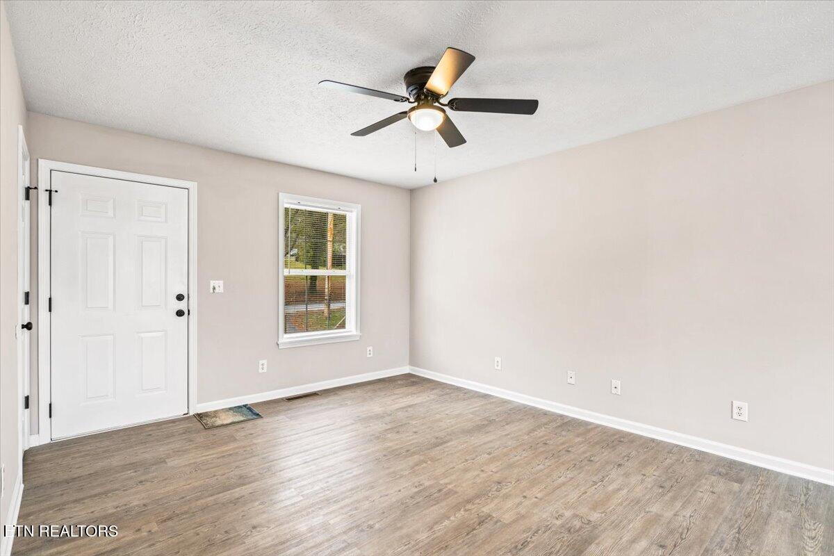 111 Jessica Lane, LaFollette