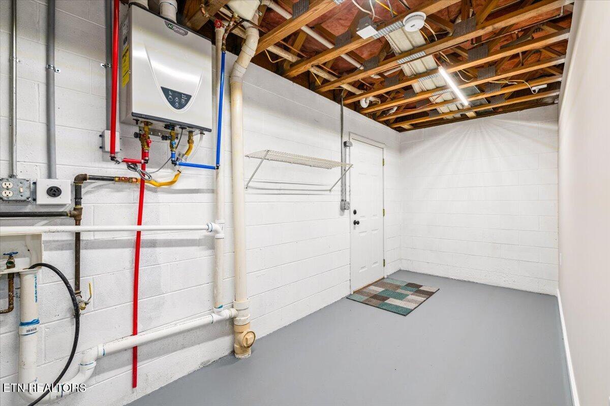 111 Jessica Lane, LaFollette