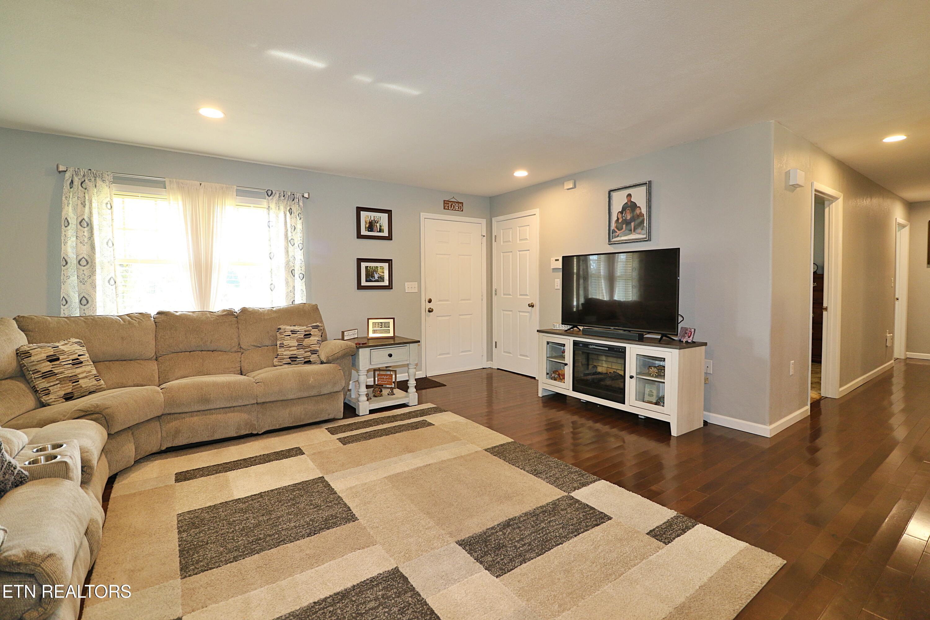 1058 Mountain View Rd