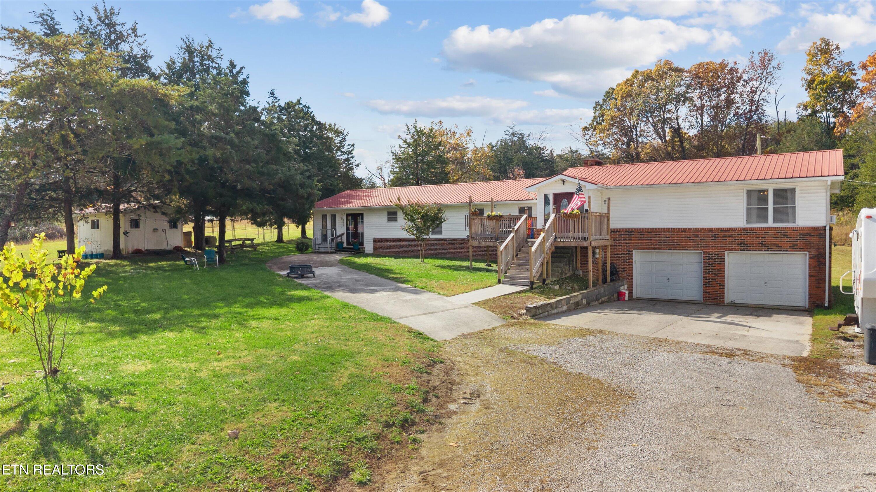 288 Forks Grove Rd, LaFollette