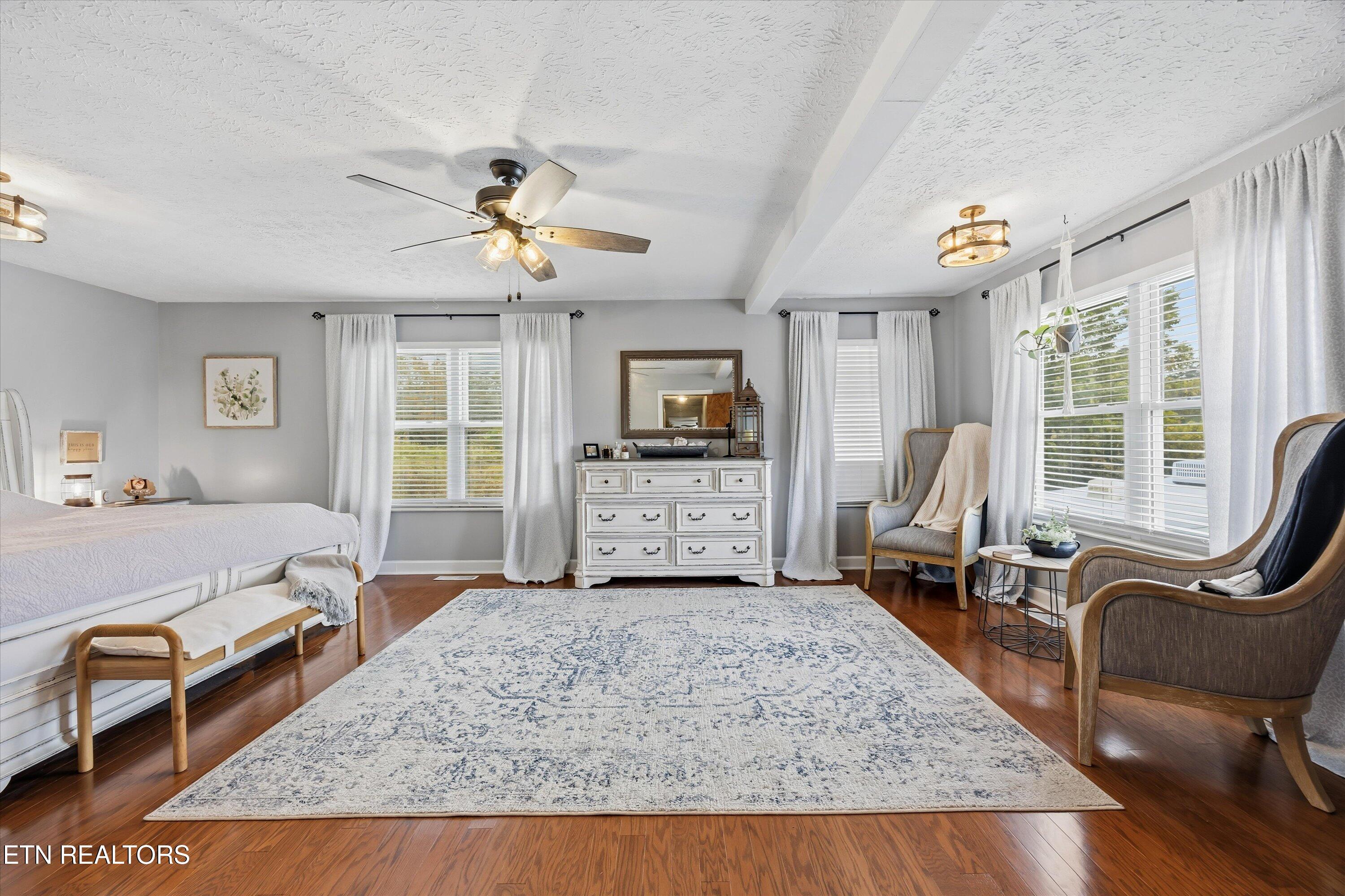 288 Forks Grove Rd, LaFollette