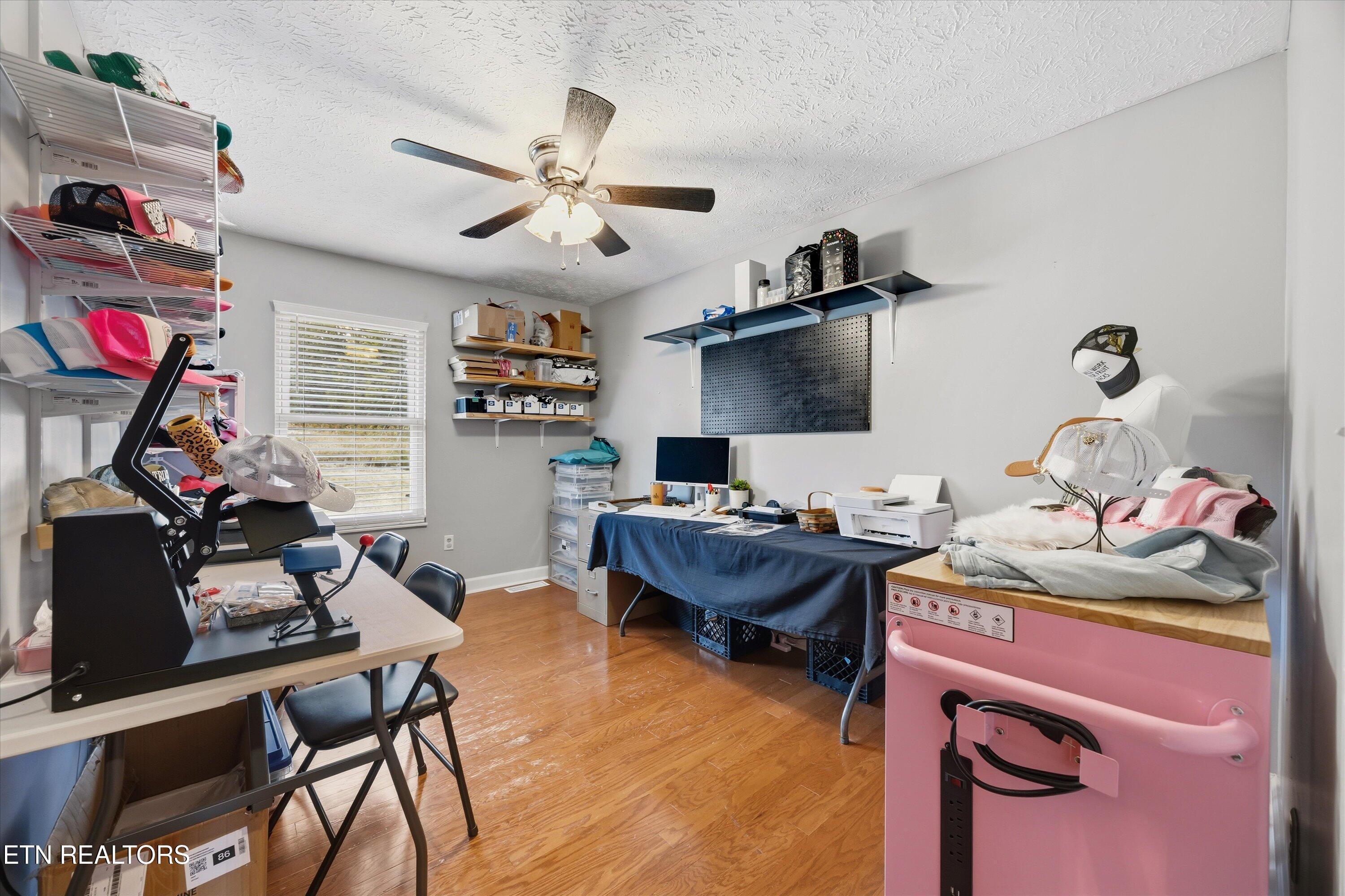 288 Forks Grove Rd, LaFollette