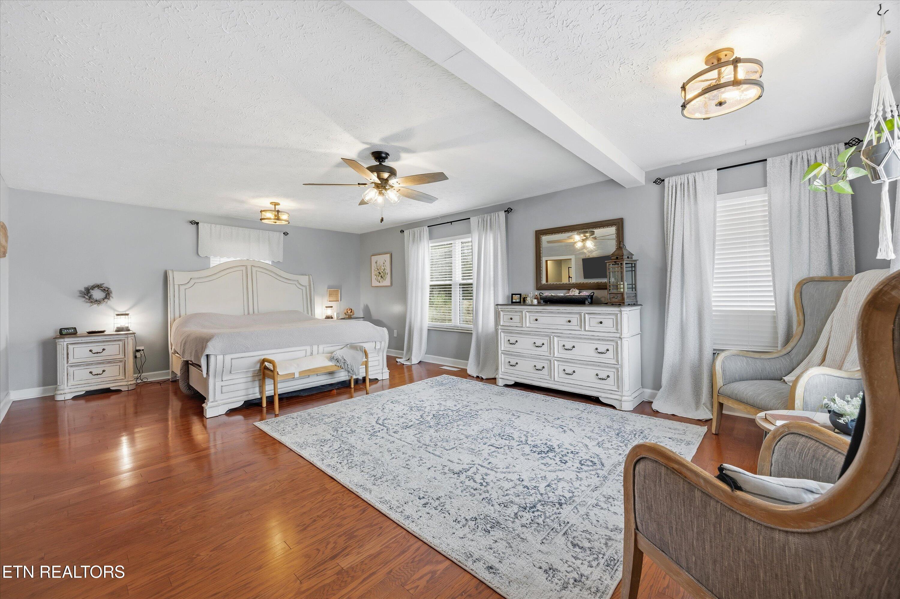 288 Forks Grove Rd, LaFollette