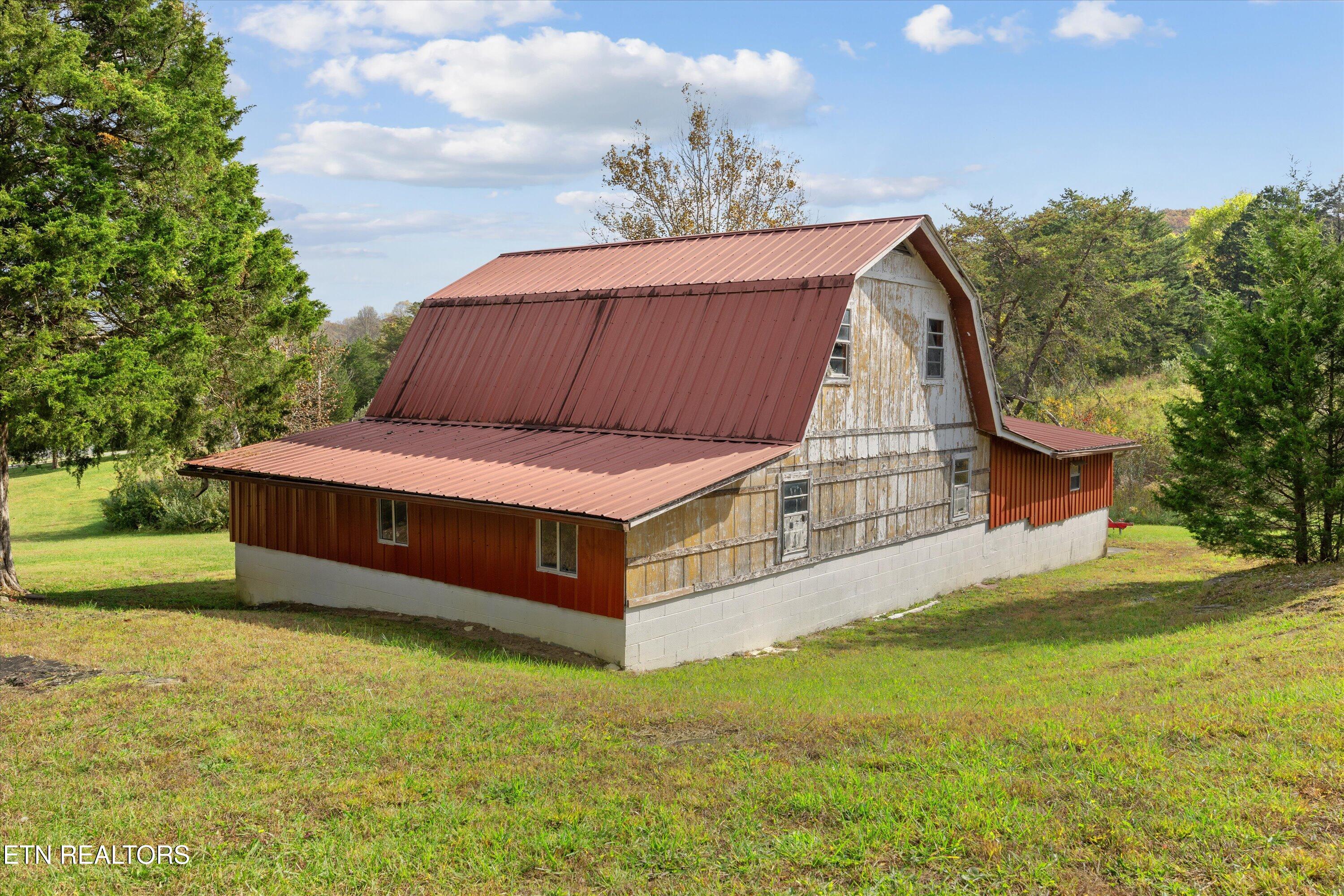 288 Forks Grove Rd, LaFollette