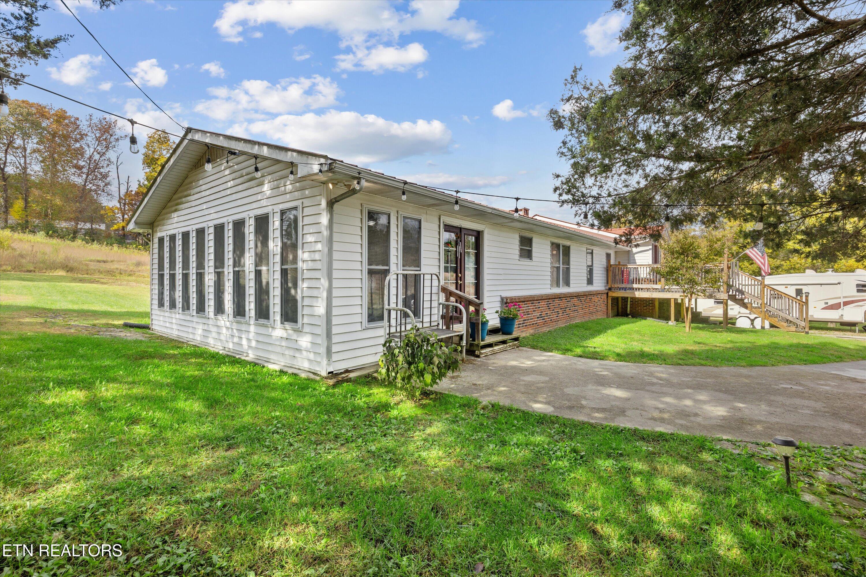 288 Forks Grove Rd, LaFollette