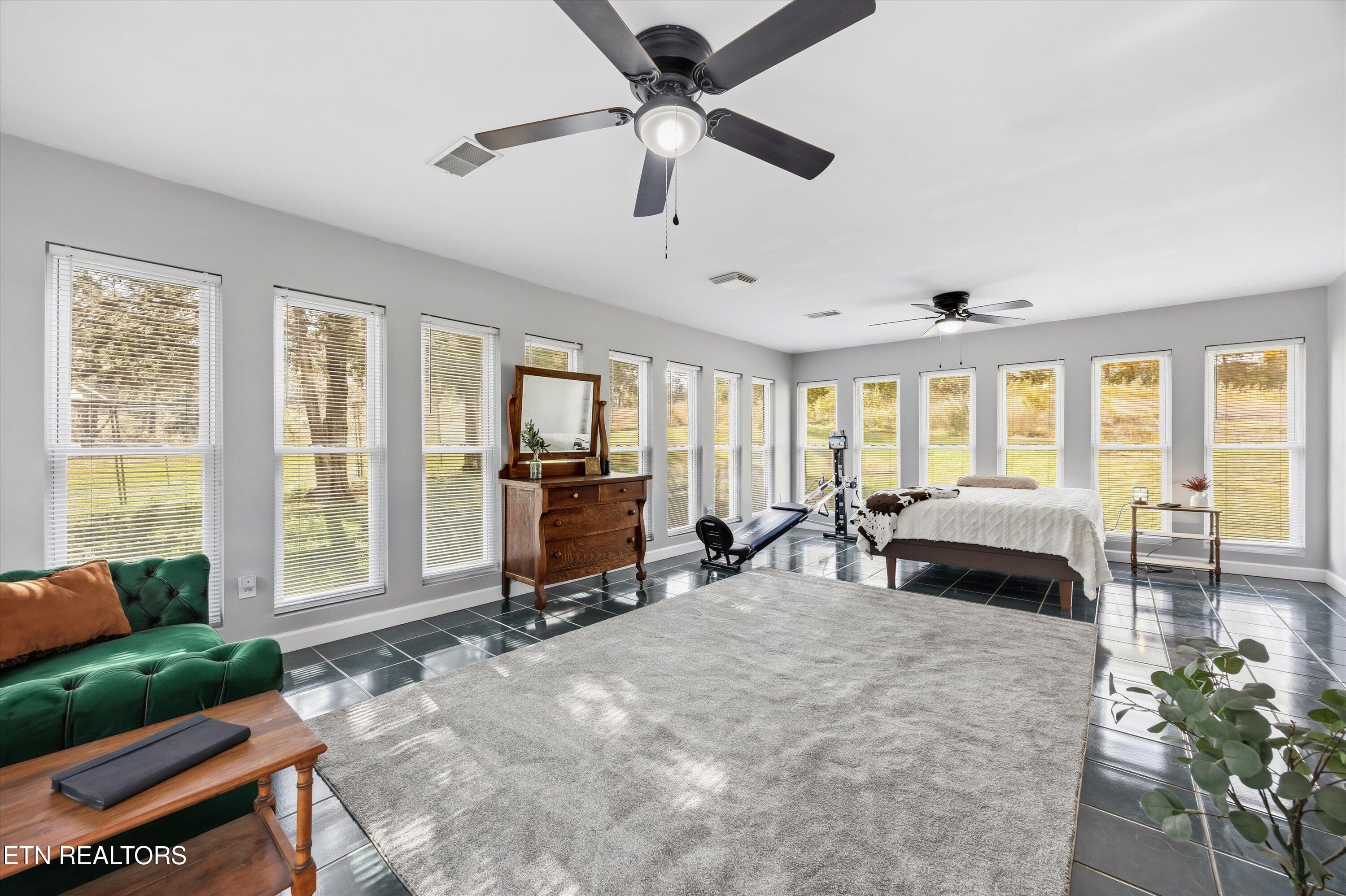 288 Forks Grove Rd, LaFollette