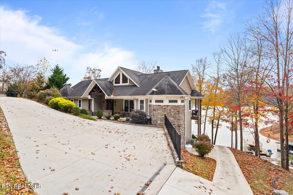 493 Bankwood Lane, LaFollette