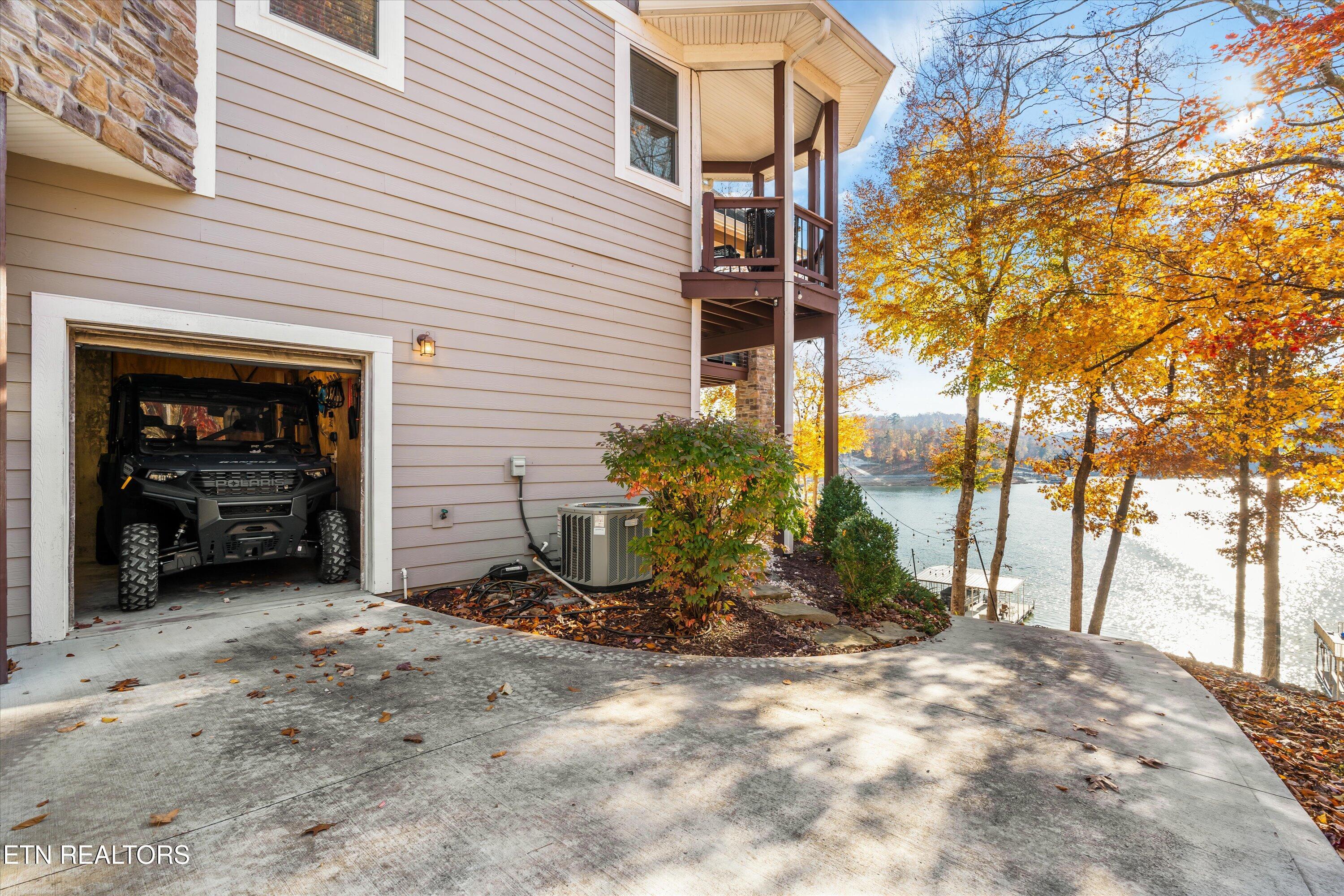 493 Bankwood Lane, LaFollette