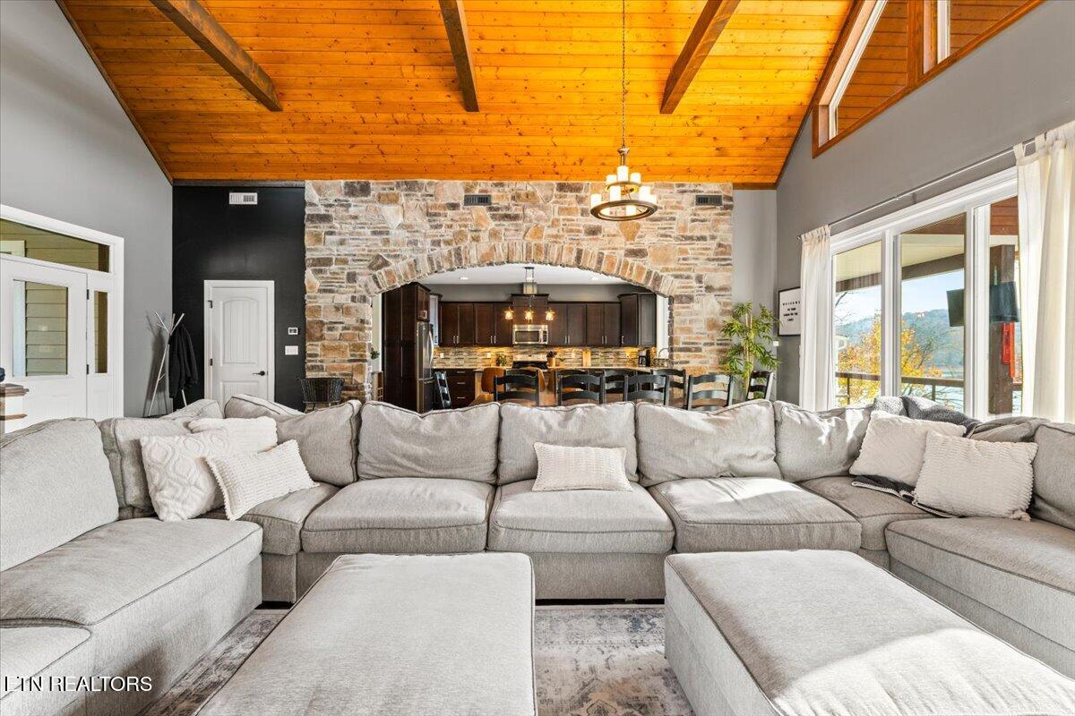 493 Bankwood Lane, LaFollette