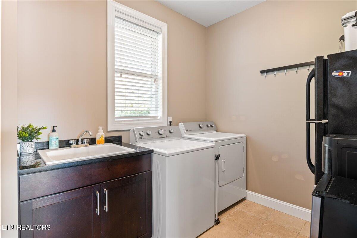 493 Bankwood Lane, LaFollette