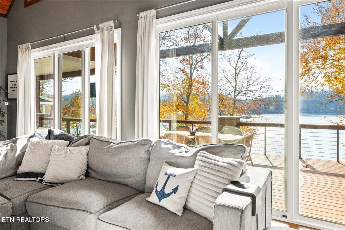 493 Bankwood Lane, LaFollette