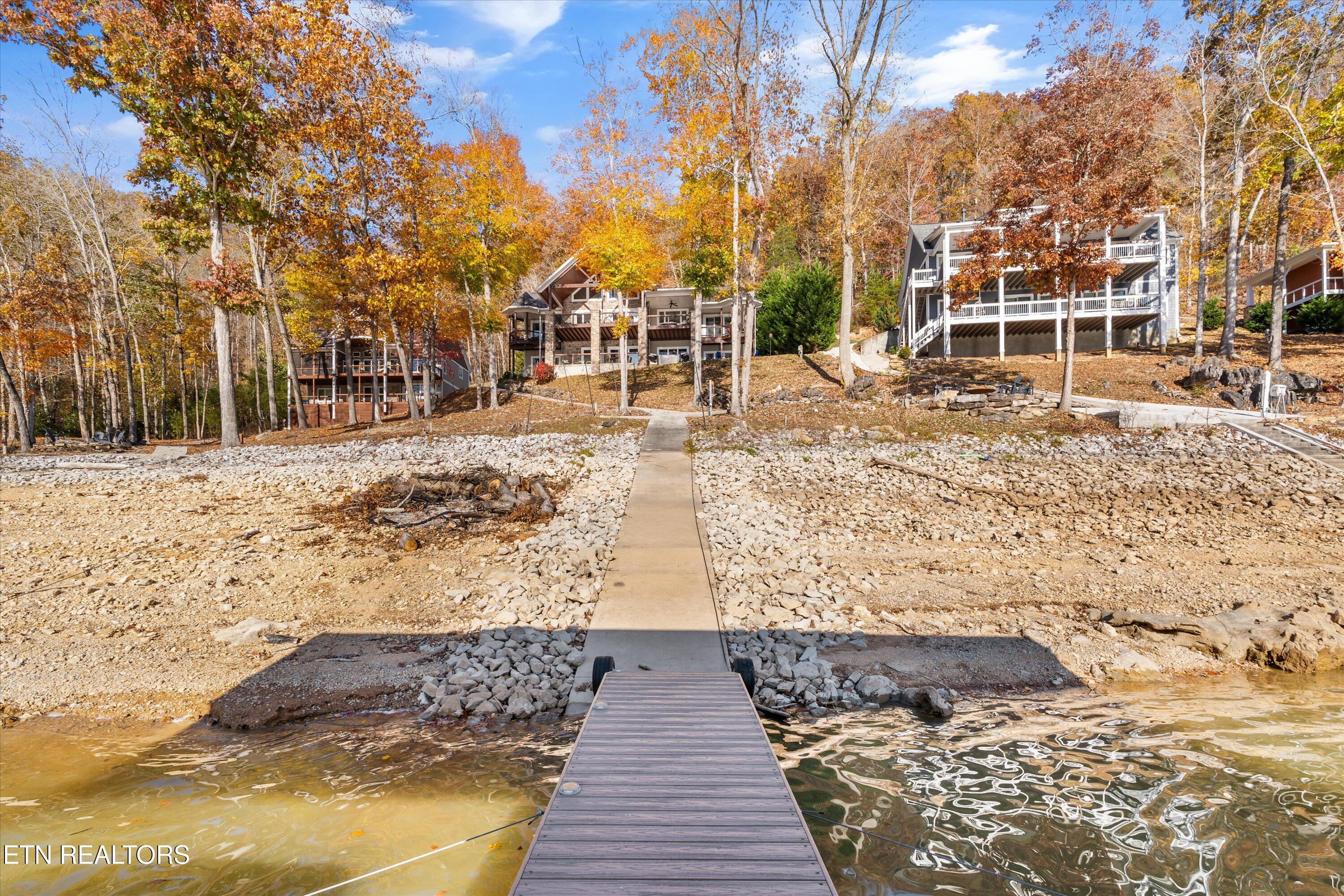 493 Bankwood Lane, LaFollette