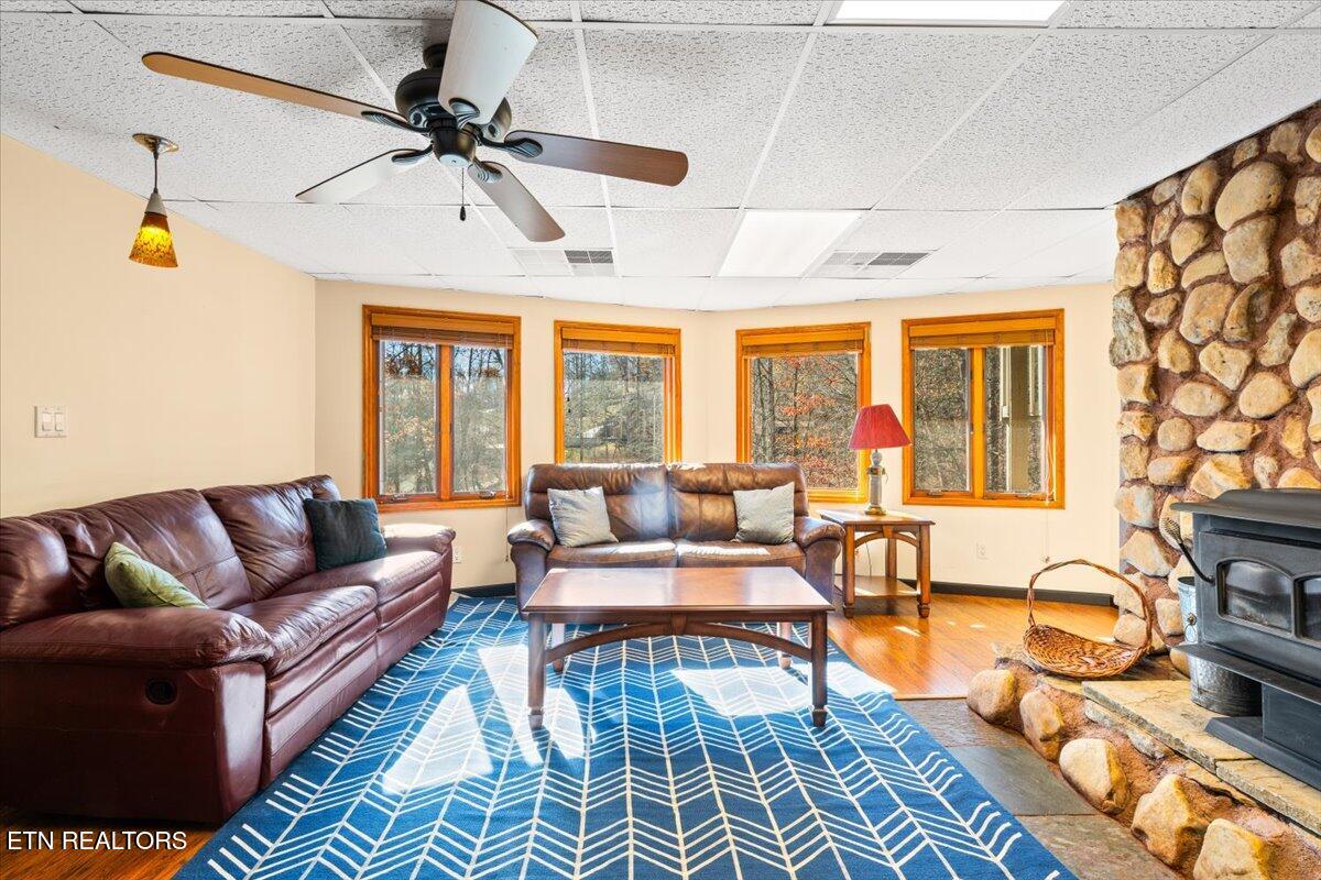 128 Fox Lane, LaFollette