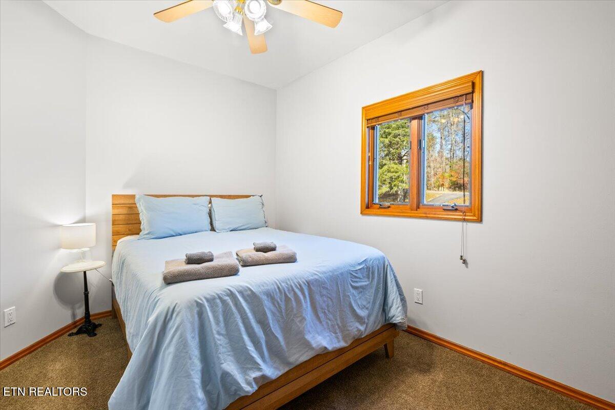 128 Fox Lane, LaFollette