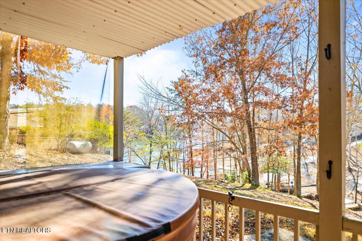 128 Fox Lane, LaFollette