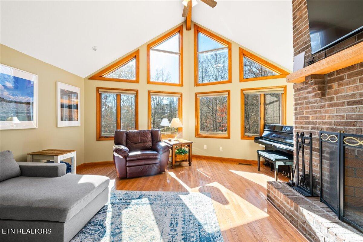 128 Fox Lane, LaFollette