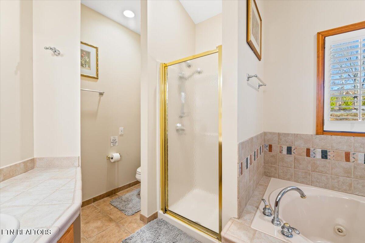 128 Fox Lane, LaFollette