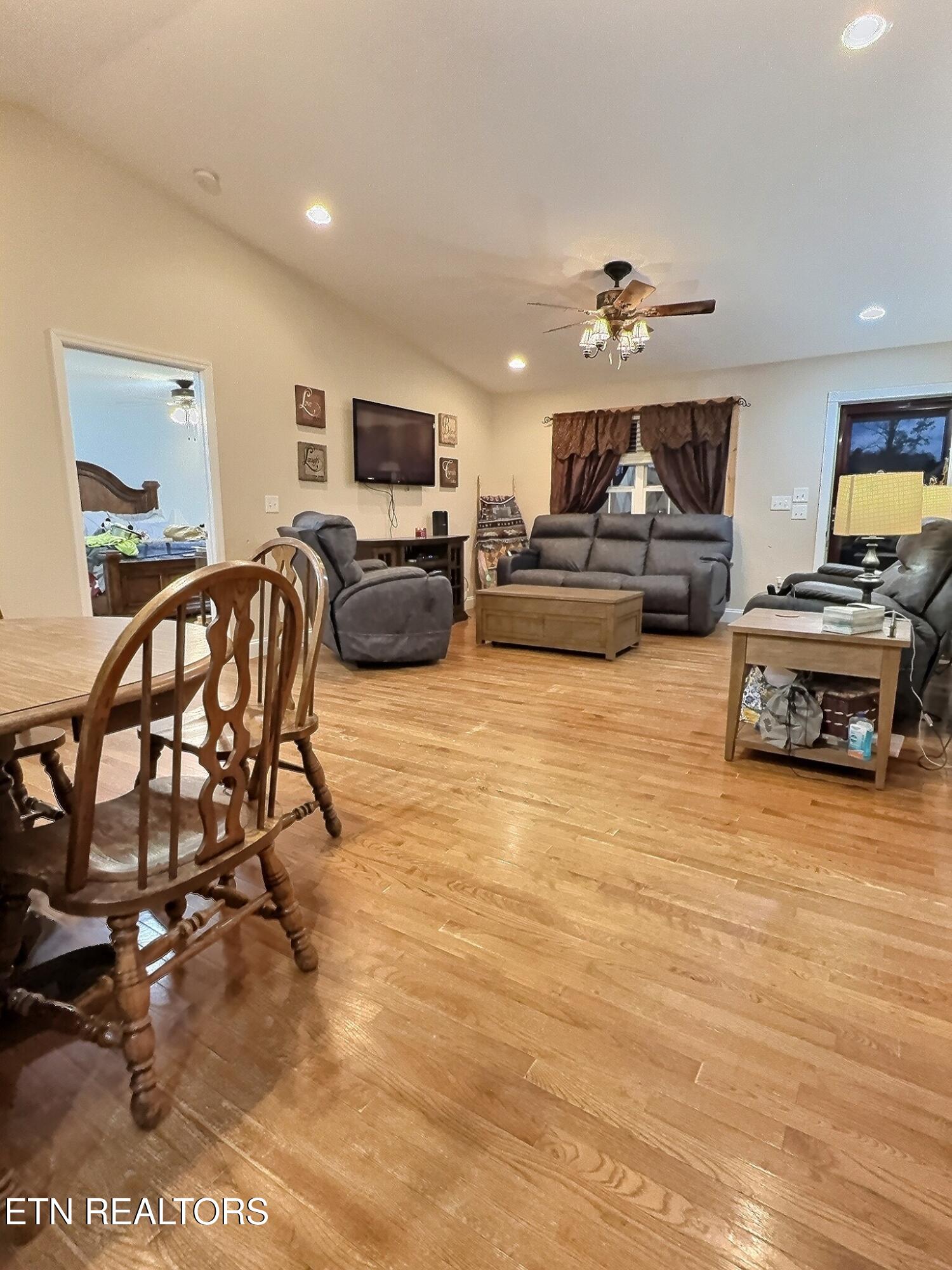 159 Carroll Hollow Rd