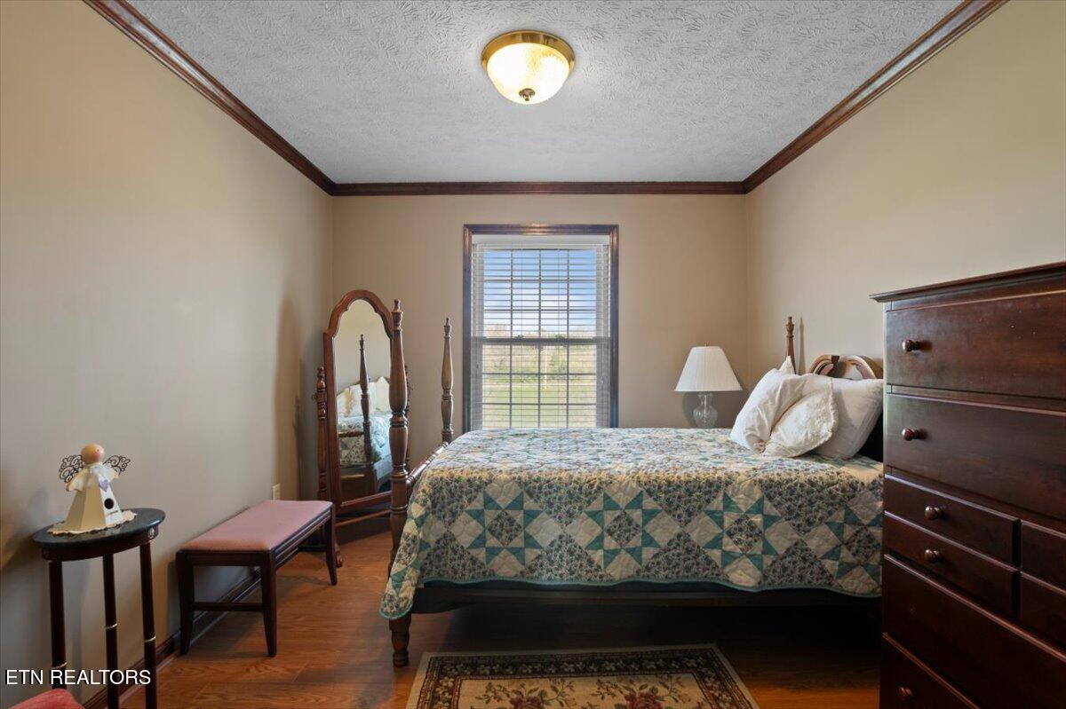 121 E Village Circle, LaFollette